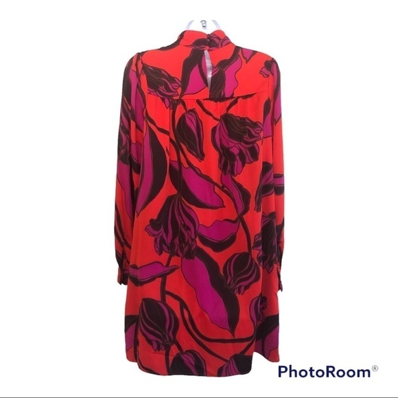 Who What Wear Bold Floral Long Sleeves Back Button Keyhole Shift Dress Size XS - Picture 2 of 15
